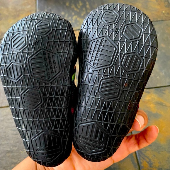 Baby lebrons - Picture 3 of 3